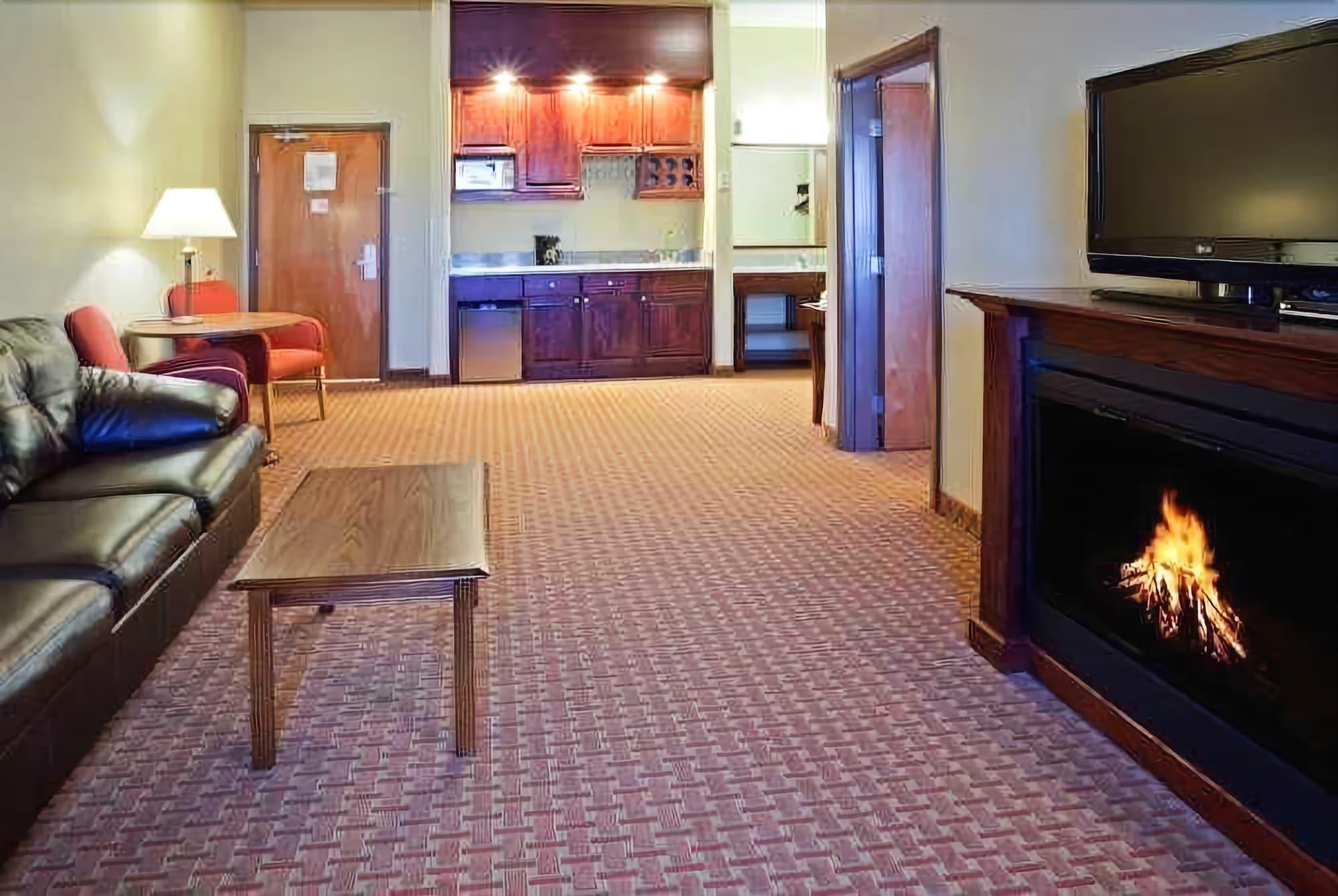 Baymont Inn & Suites By Wyndham Sturgis Bagian luar foto