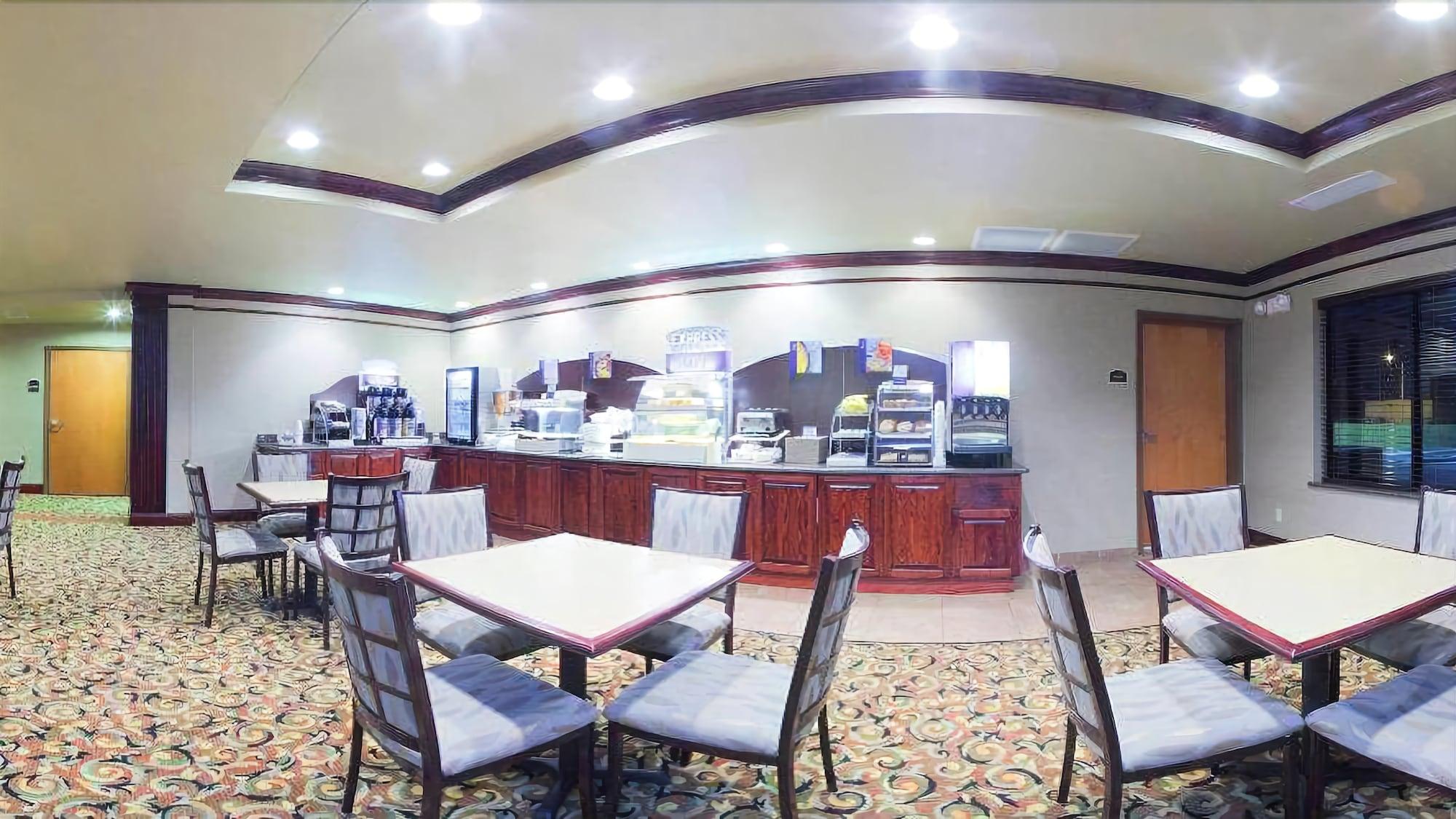 Baymont Inn & Suites By Wyndham Sturgis Bagian luar foto