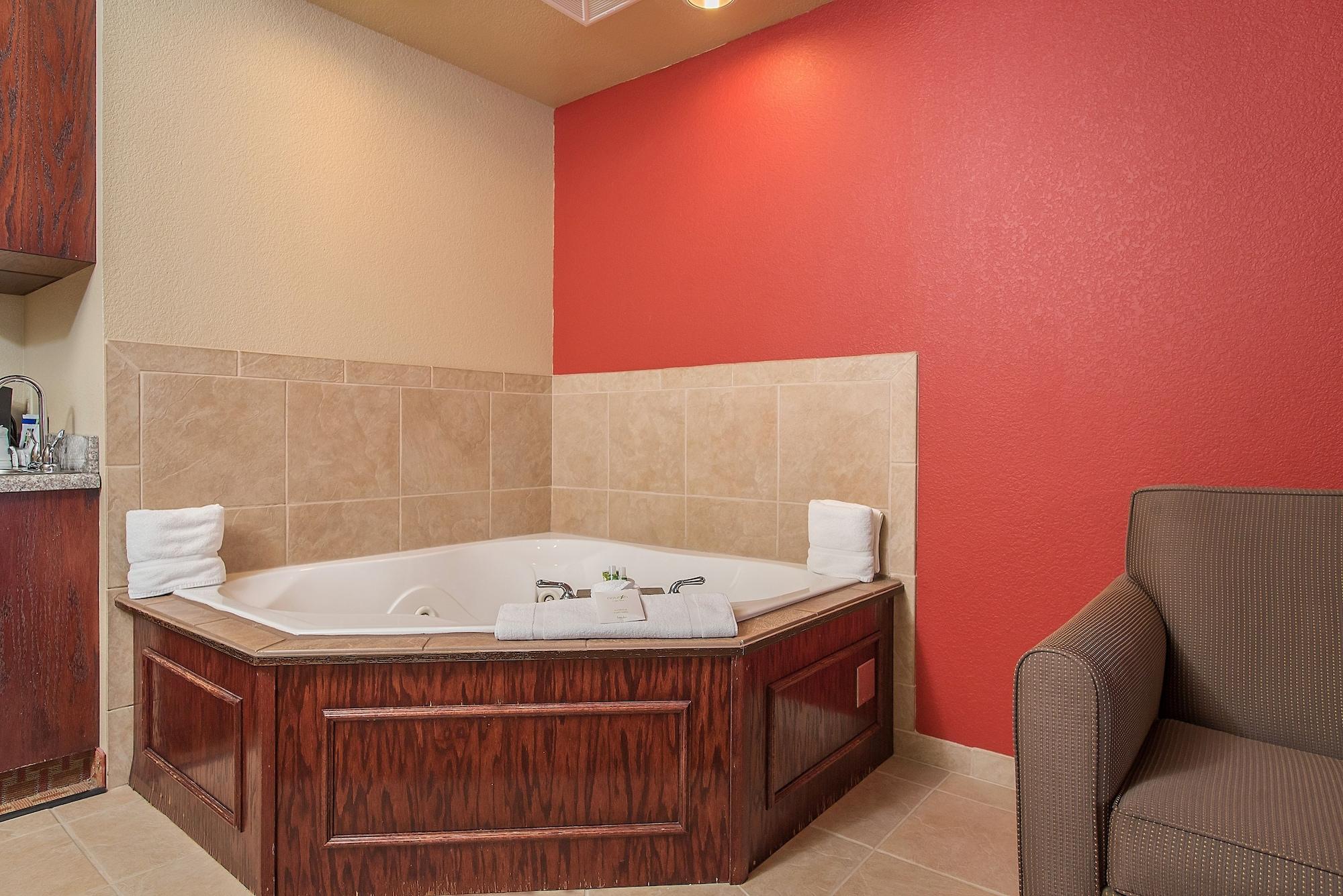 Baymont Inn & Suites By Wyndham Sturgis Bagian luar foto