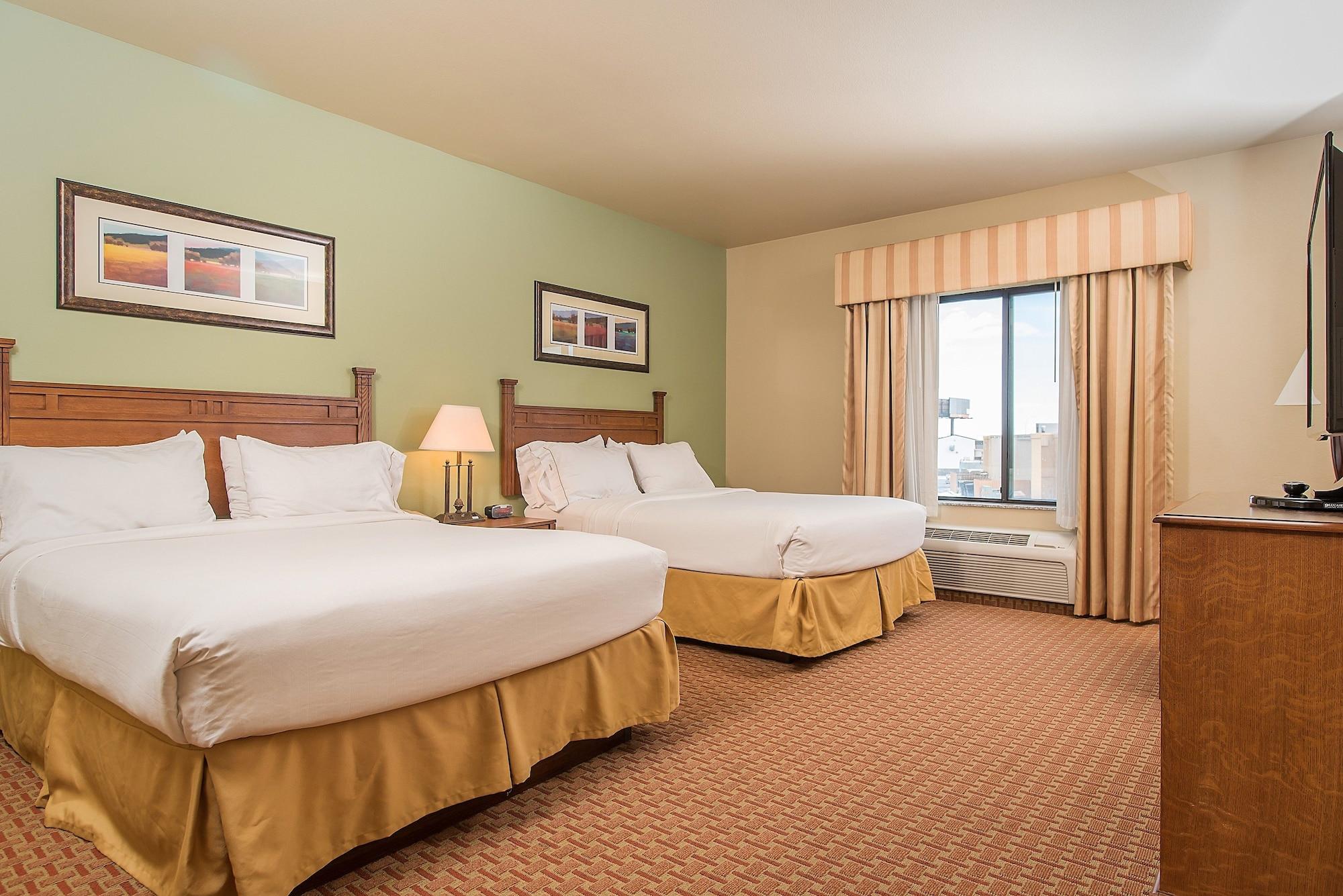 Baymont Inn & Suites By Wyndham Sturgis Bagian luar foto