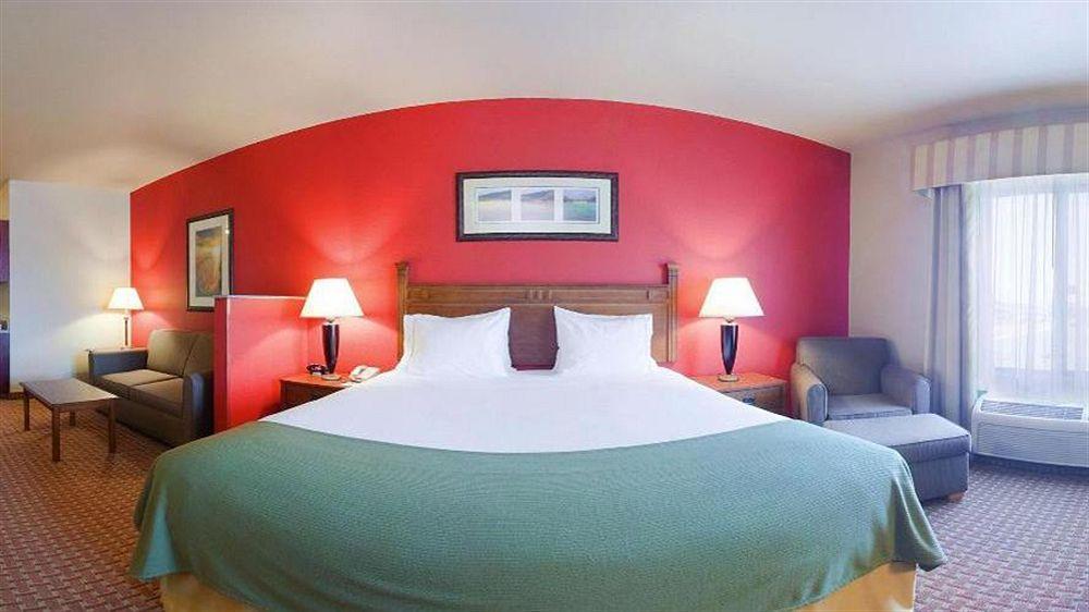 Baymont Inn & Suites By Wyndham Sturgis Bagian luar foto