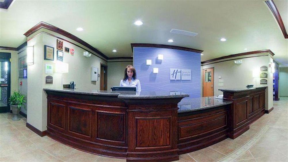 Baymont Inn & Suites By Wyndham Sturgis Bagian luar foto