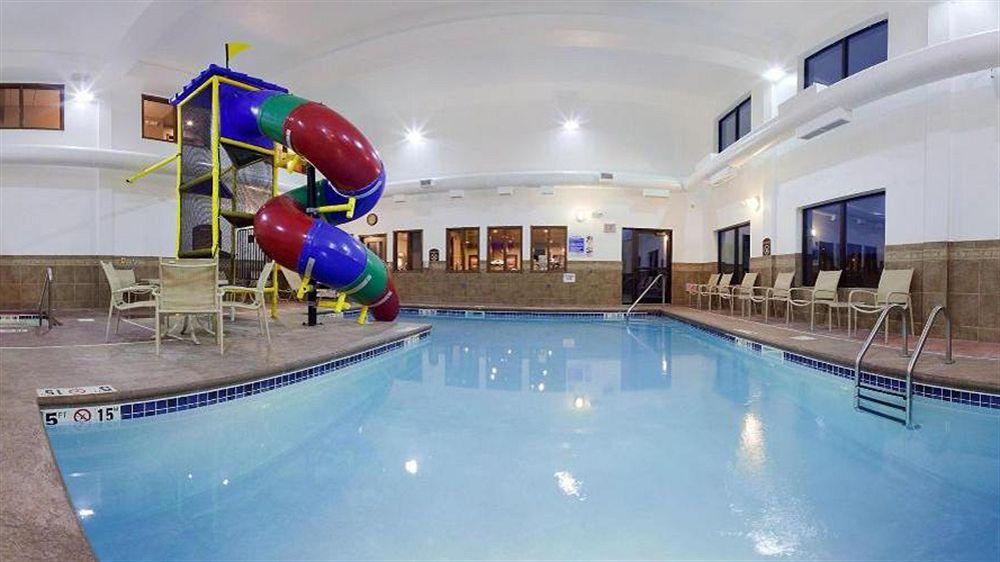 Baymont Inn & Suites By Wyndham Sturgis Bagian luar foto