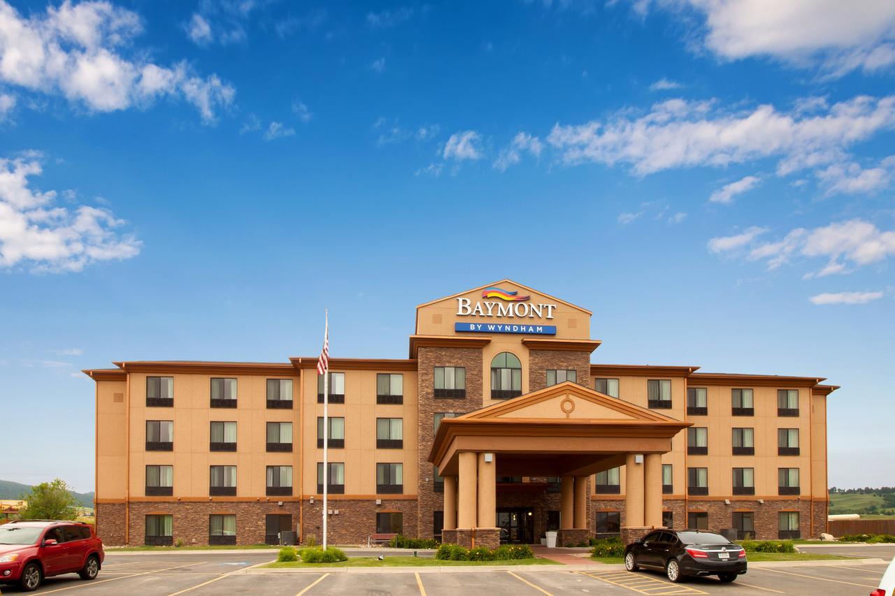 Baymont Inn & Suites By Wyndham Sturgis Bagian luar foto