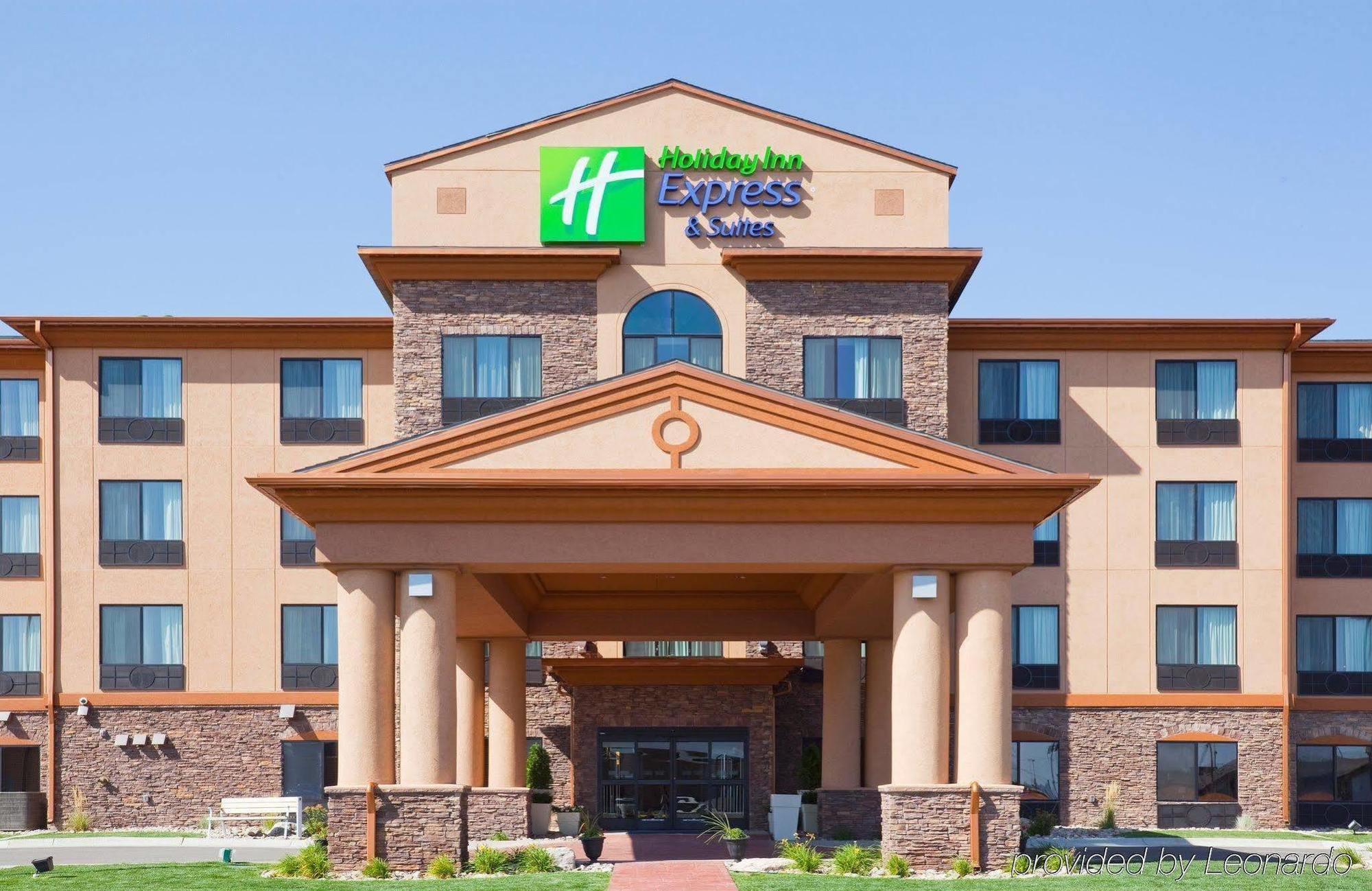 Baymont Inn & Suites By Wyndham Sturgis Bagian luar foto